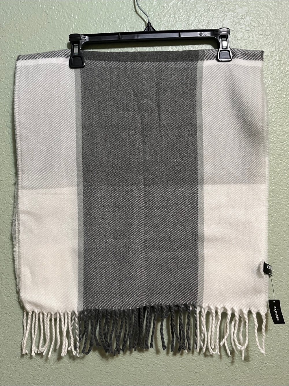 NWT Unisex Express Gray and White Plaid Fringe Scarf